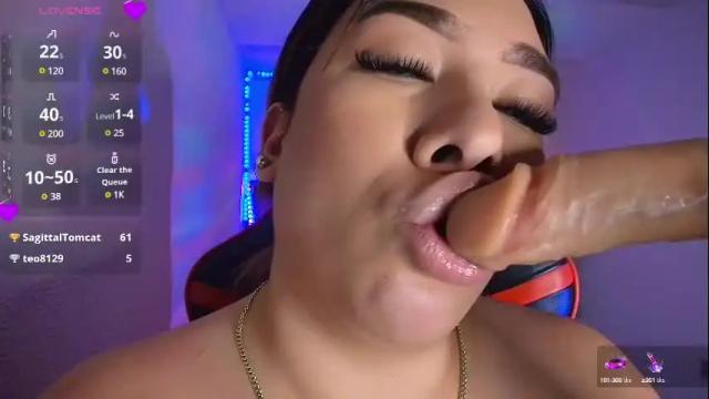 Image 8 of leahtemptation Stream on Chaturbate on 1 month ago
