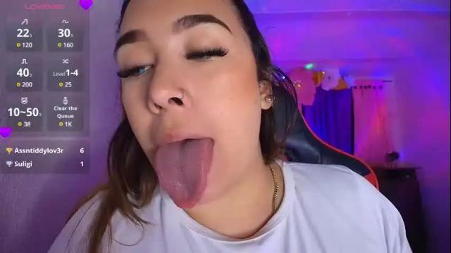 Image 7 of leahtemptation Stream on Chaturbate on 1 month ago