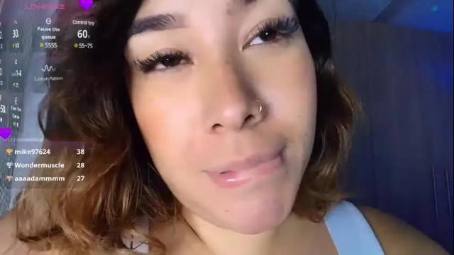 Image 11 of leahtemptation Stream on Chaturbate on 2 days ago