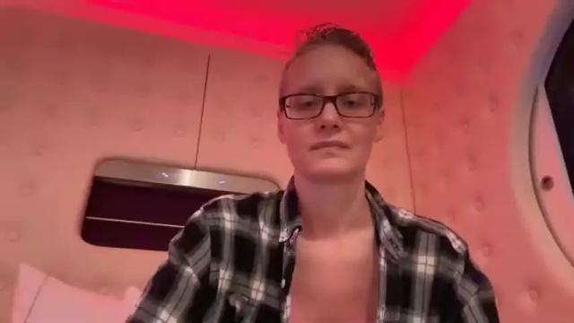 Image 7 of leahwilde Stream on Chaturbate on 15 months ago