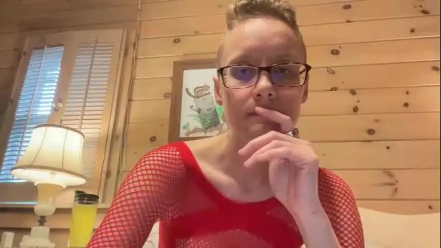 Image 2 of leahwilde Stream on Chaturbate on 3 months ago