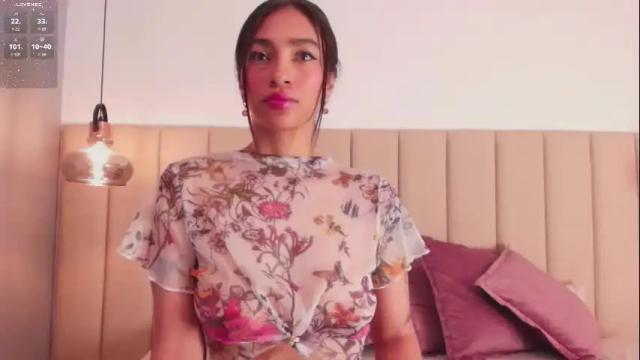 Image 2 of leamonroe__ Stream on Chaturbate on 29 days ago