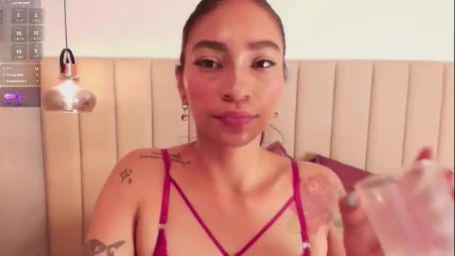 Image 8 of leamonroe__ Stream on Chaturbate on 25 days ago