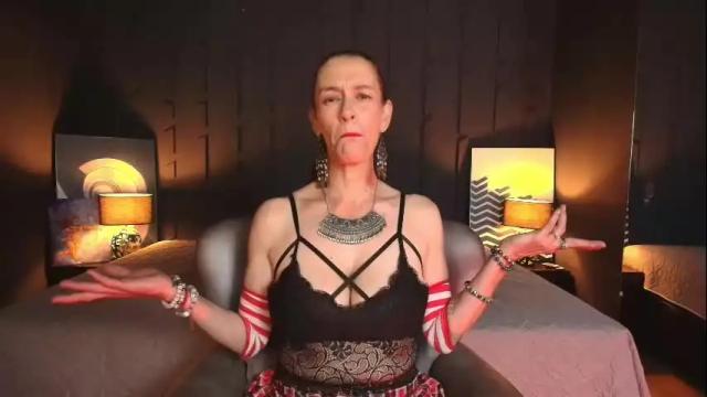 Image 10 of leanamature Stream on Chaturbate on 23 days ago