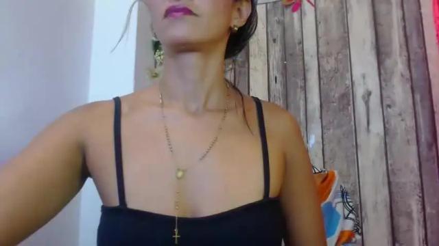 Image 3 of leanylopez136 Stream on Chaturbate on 23 months ago