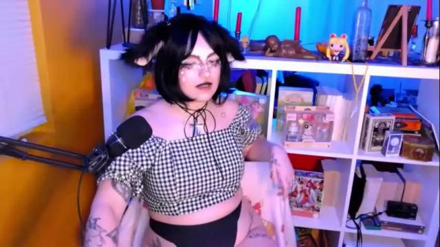Image 8 of learaypie Stream on Chaturbate on 1 month ago