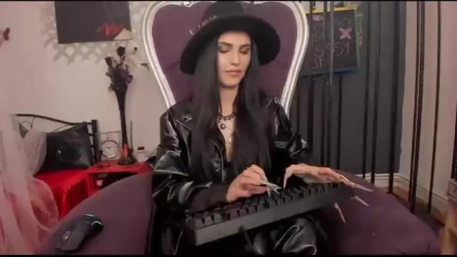 Thumbnail 2, leavonnouire's Stream at Chaturbate, 18 months ago