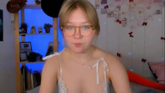 Image 6 of leazy_peasy Stream on Chaturbate on 2 months ago