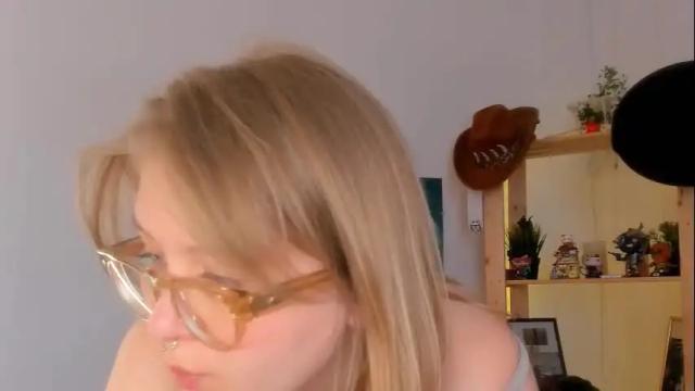 Image 4 of leazy_peasy Stream on Chaturbate on 2 months ago