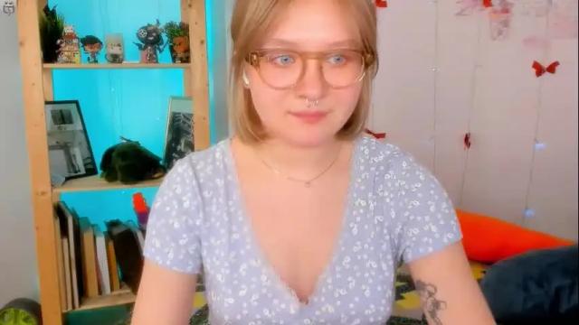 Image 4 of leazy_peasy Stream on Chaturbate on 2 months ago
