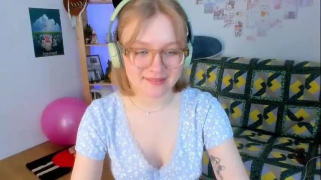 Image 2 of leazy_peasy Stream on Chaturbate on 1 month ago