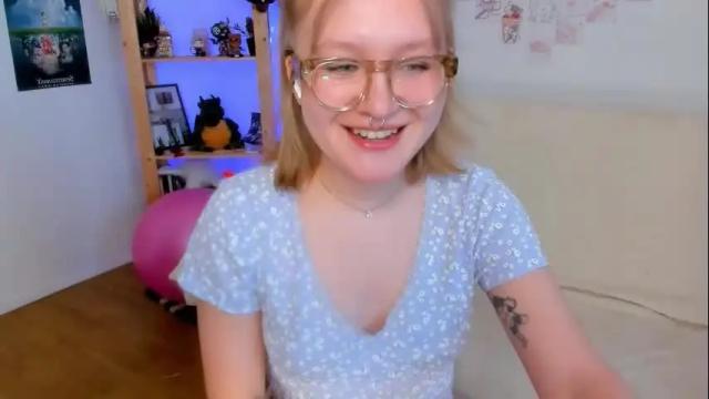 Image 3 of leazy_peasy Stream on Chaturbate on 1 month ago