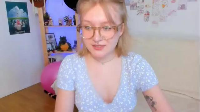 Image 7 of leazy_peasy Stream on Chaturbate on 1 month ago