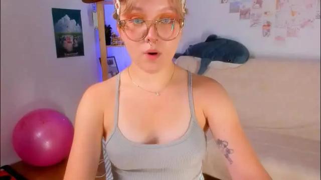 Image 7 of leazy_peasy Stream on Chaturbate on 2 months ago