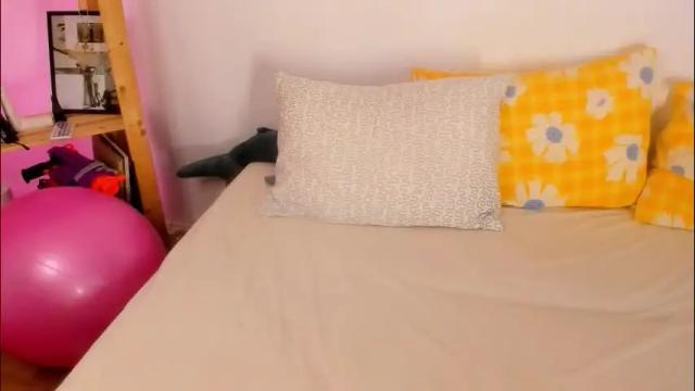 Image 3 of leazy_peasy Stream on Chaturbate on 2 months ago