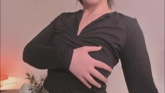 Image 4 of lebelledani Stream on Chaturbate on 2 months ago