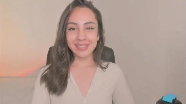 Image 7 of lebelledani Stream on Chaturbate on 28 days ago