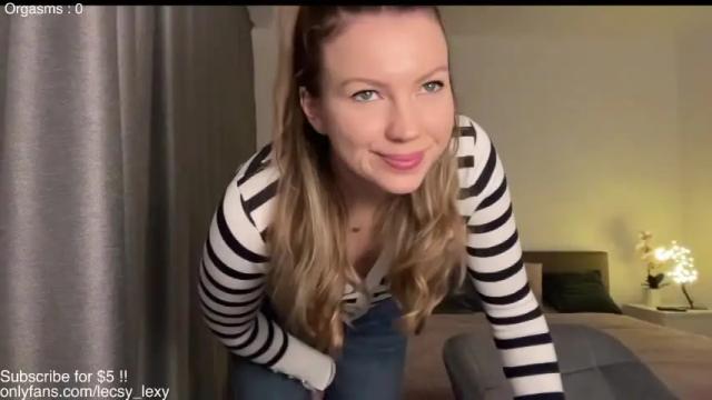 Image 4 of lecsy Stream on Chaturbate on 18 months ago