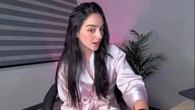 Image 2 of lee_mila Stream on Chaturbate on 7 months ago