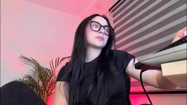 Image 7 of lee_mila Stream on Chaturbate on 5 months ago