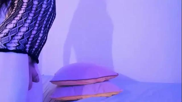 Image 3 of leefoxx Stream on Chaturbate on 2 months ago