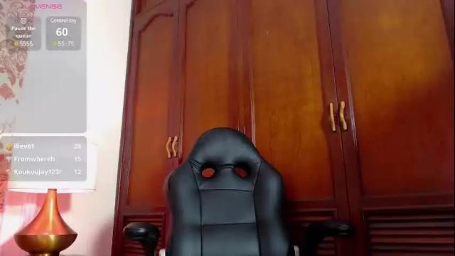 Image 6 of leethompson_ Stream on Chaturbate on 1 month ago
