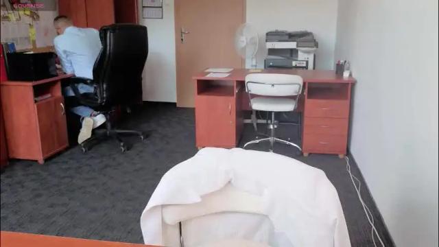 Image 7 of legsl0ng Stream on Chaturbate on 2 months ago