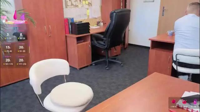 Image 4 of legsl0ng Stream on Chaturbate on 2 months ago