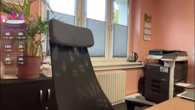 Image 2 of legsl0ng Stream on Chaturbate on 29 days ago