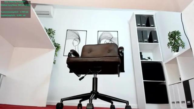 Image 12 of legswattitude Stream on Chaturbate on 5 days ago