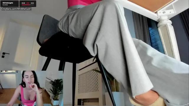 Image 12 of legswattitude Stream on Chaturbate on 27 days ago