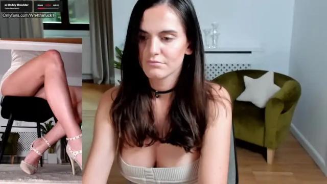 Image 11 of legswattitude Stream on Chaturbate on 19 days ago