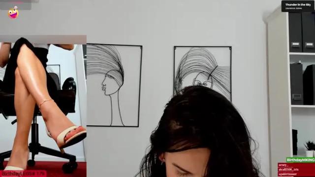 Image 8 of legswattitude Stream on Chaturbate on 1 month ago