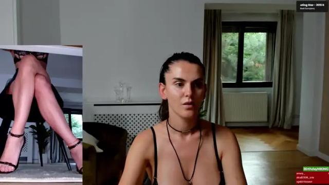 Image 4 of legswattitude Stream on Chaturbate on 25 days ago