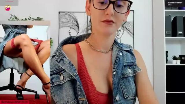 Image 2 of legswattitude Stream on Chaturbate on 21 days ago