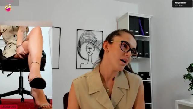 Image 11 of legswattitude Stream on Chaturbate on 13 days ago