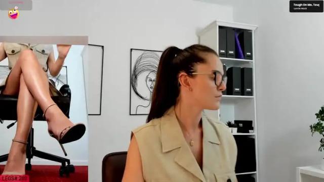 Image 12 of legswattitude Stream on Chaturbate on 13 days ago