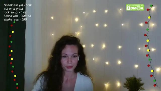 Image 3 of leia_bell Stream on Chaturbate on 12 months ago