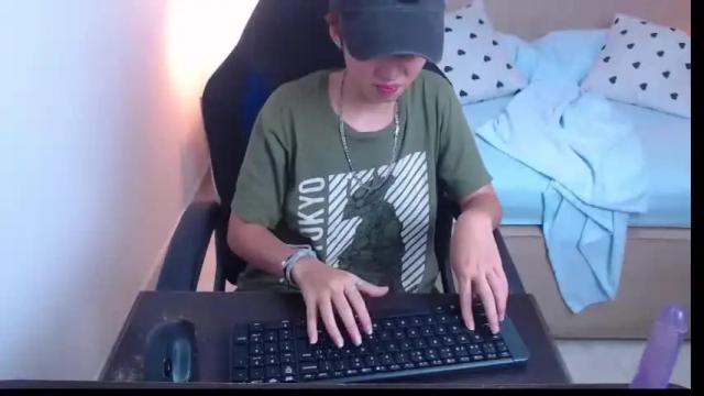 Image 3 of leia_white_ Stream on Chaturbate on 17 months ago