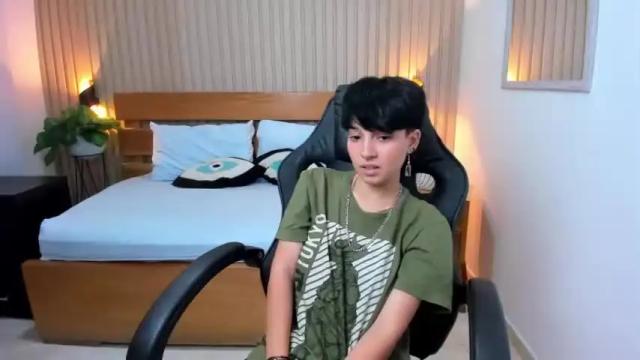 Thumbnail 2, leia_white_'s Stream at Chaturbate, 16 months ago