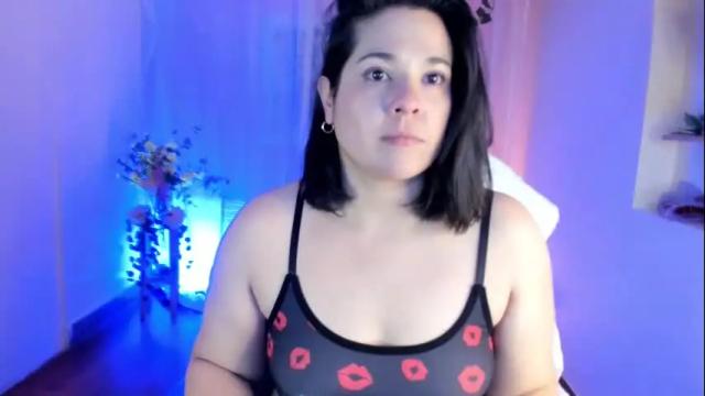 Image 6 of leiablack_ Stream on Chaturbate on 1 month ago