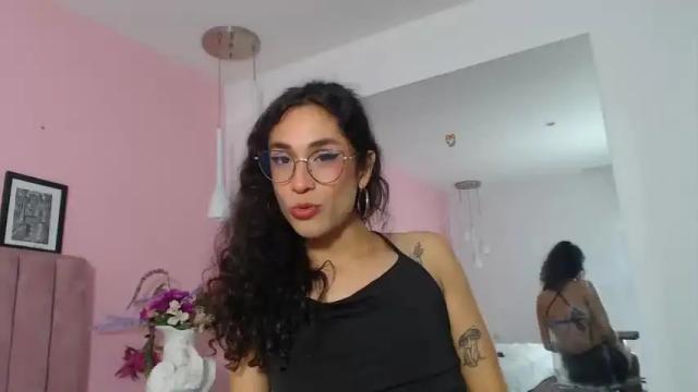 Image 4 of leiahpreston Stream on Chaturbate on 15 months ago