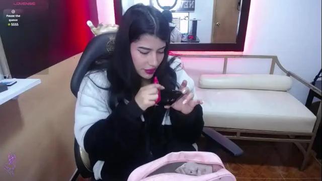 Image 3 of leidy_williams_ Stream on Chaturbate on 1 month ago