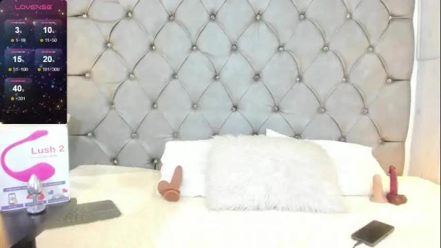 Image 12 of leigh_angels Stream on Chaturbate on 1 month ago