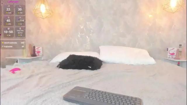 Image 4 of leigh_angels Stream on Chaturbate on 1 month ago