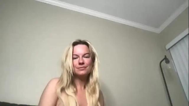 Image 6 of leighleighxxx Stream on Chaturbate on 18 months ago