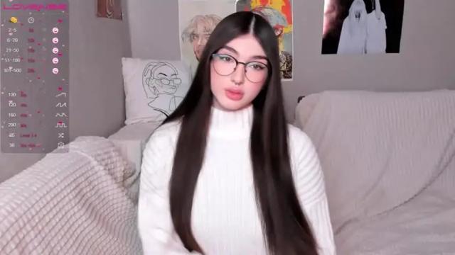 Image 12 of leila_4ever Stream on Chaturbate on 16 months ago