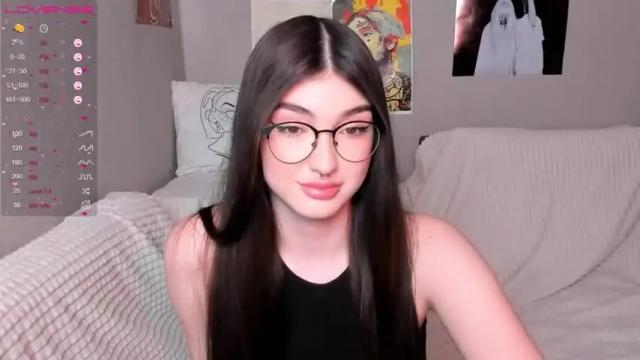 Image 4 of leila_4ever Stream on Chaturbate on 16 months ago