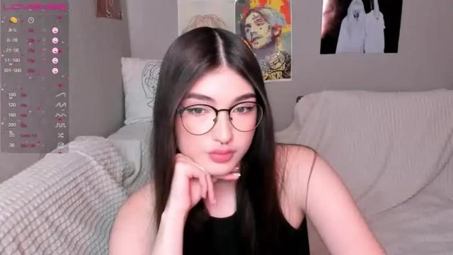 Image 6 of leila_4ever Stream on Chaturbate on 16 months ago