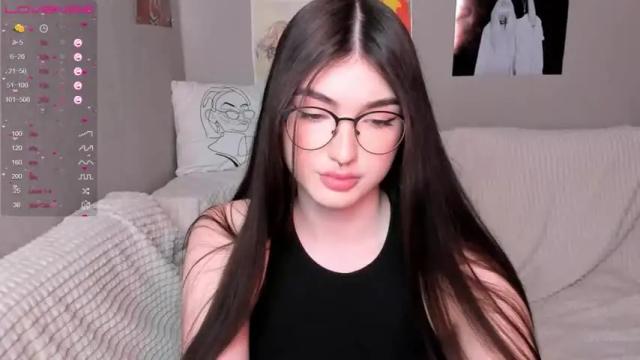 Image 8 of leila_4ever Stream on Chaturbate on 16 months ago